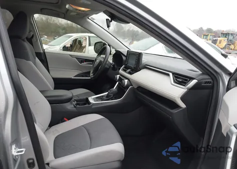 2020 Toyota Rav4 Xle z USA, uszkodzony, nr VIN JTMW1RFV4LD519354
